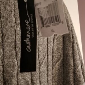 Men's cashmere sweater